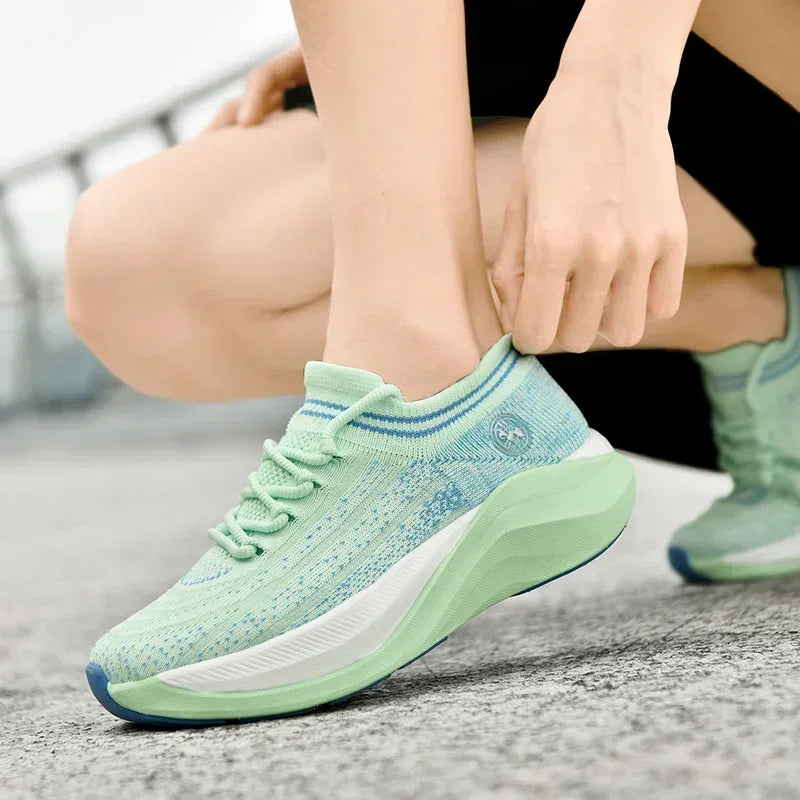 Sports Shoes for Men Fashionable Breathable Comfortable Thick Soled