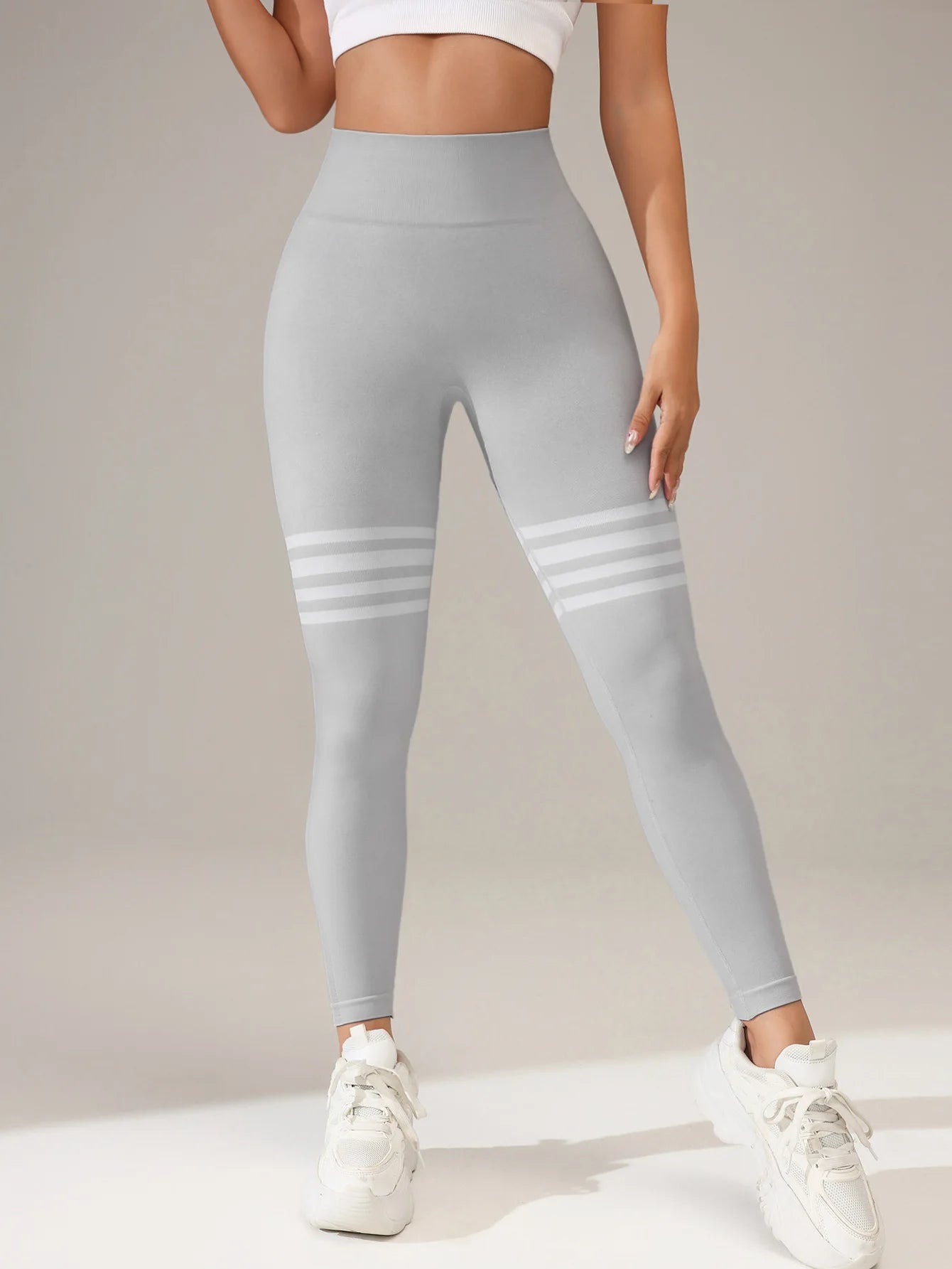 Women's V-back leggings for butt lifts,