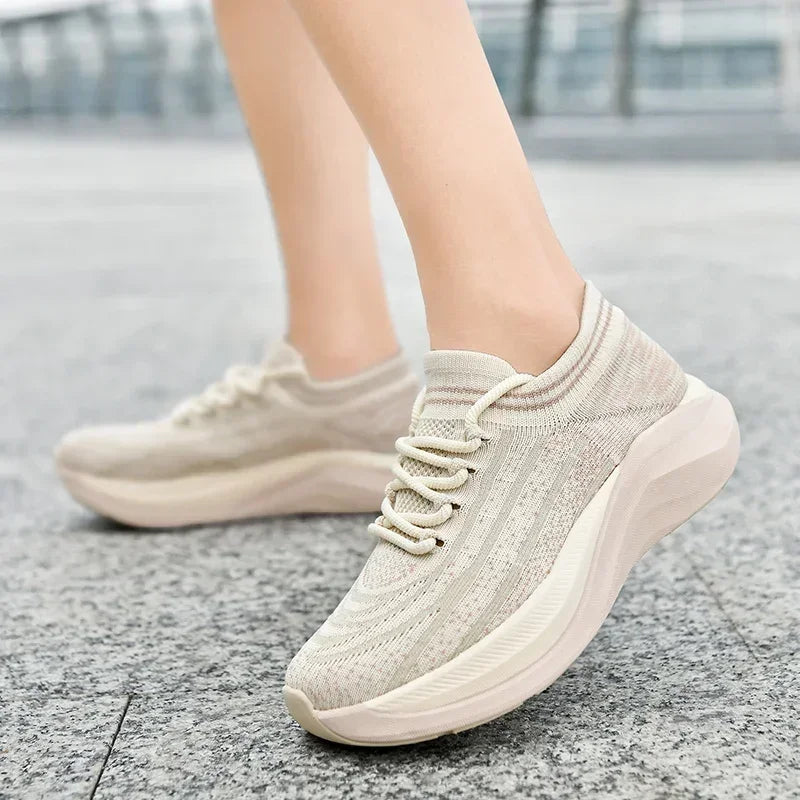Sports Shoes for Men Fashionable Breathable Comfortable Thick Soled