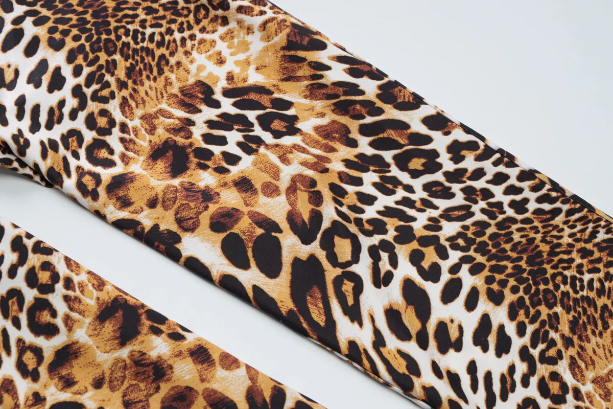 Sexy leopard print knee-length leggings for women