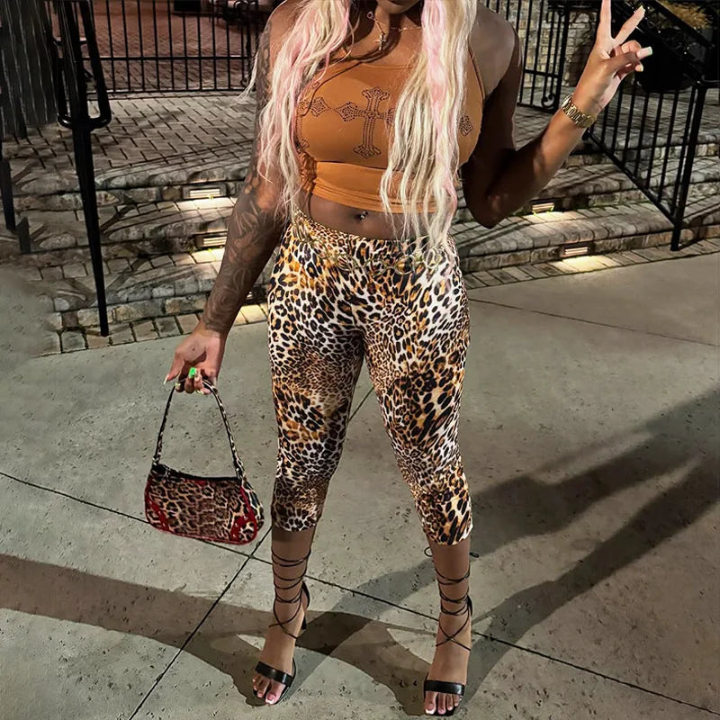 Sexy leopard print knee-length leggings for women