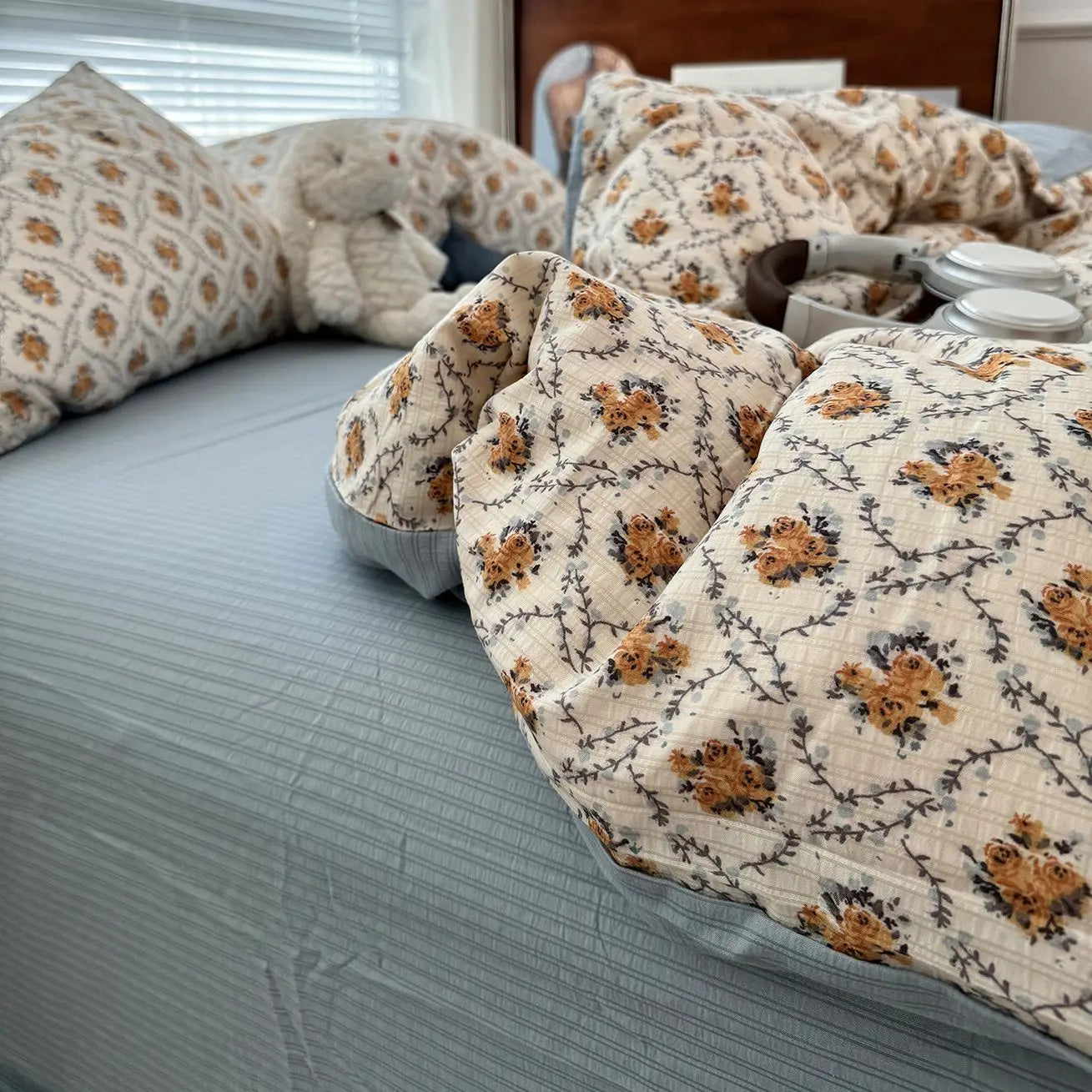Duvet Cover Set  A-class Ultra Soft Jacquard Double-layer Yarn