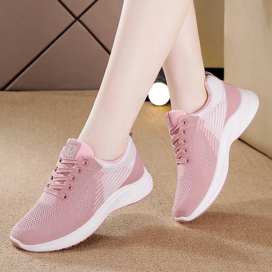 Women's sports shoes with anti slip soft sole, outdoor running and walking shoes, breathable and lightweight, women's tennis sho
