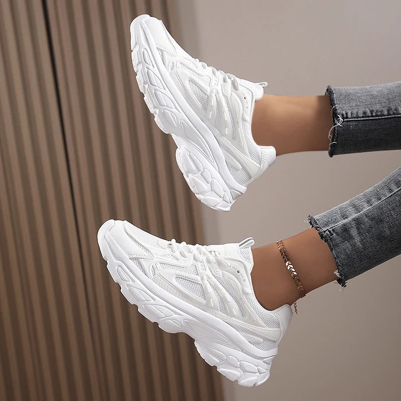 Women's low top sports shoes breathable white lace up walking sports