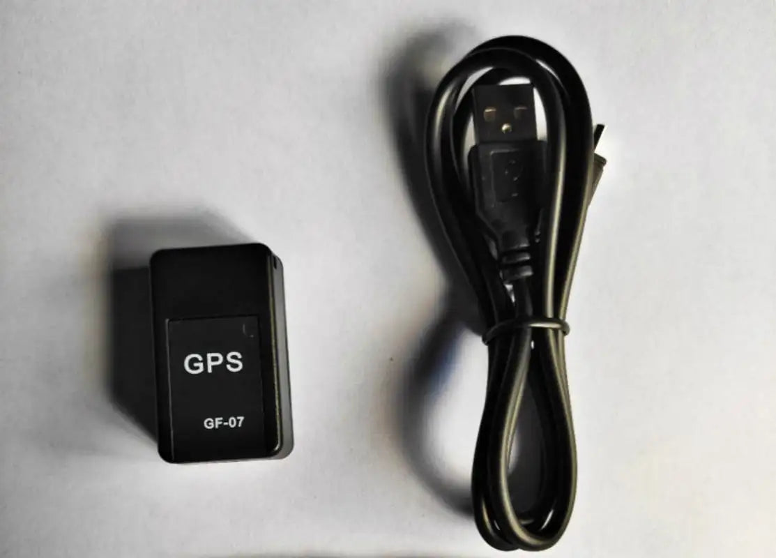 Mini GF-07 GPS-autotracker, positioner voor auto, motorfiets,